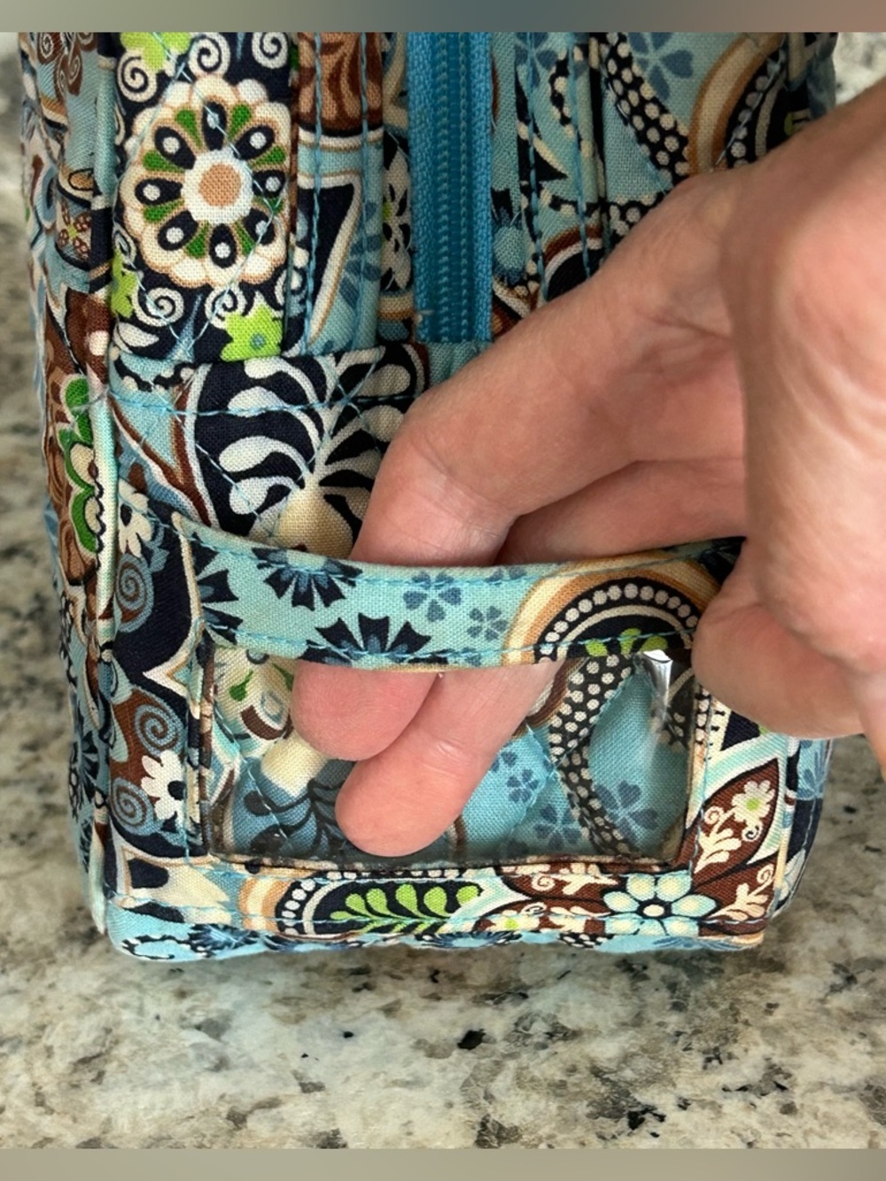 Vera Bradley Let’s do Lunch Quilted Insulated Lunch Bag Bali Blue Pattern - Picture 6 of 14